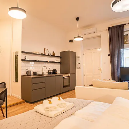 Tas Vas - Charming Apartments In Budapest Exterior photo