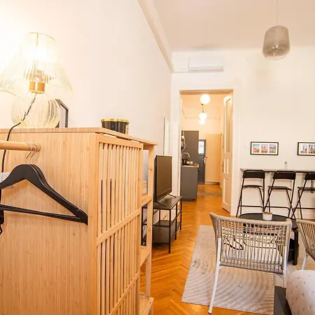 Tas Vas - Charming Apartments In Budapest Exterior photo